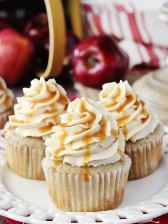 Cupcakes με μήλο και κανέλα
