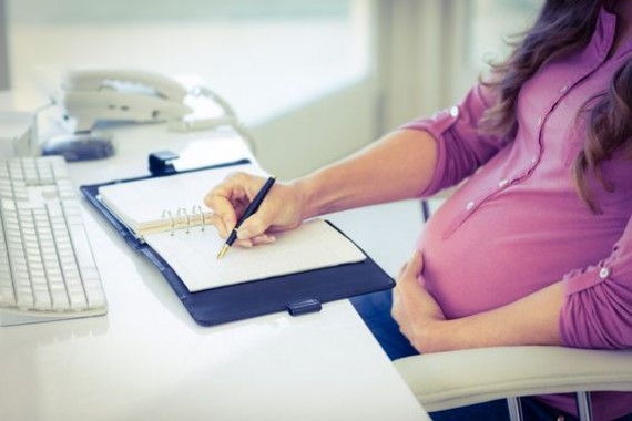 Εργασία και χαρά στην εγκυμοσύνη