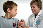 Μικρότερη προστασία παρέχει το εμβόλιο της Pfizer σε παιδιά 5-11 ετών -σε σχέση με άλλες ηλικιακές ομάδες