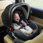 Ασφάλεια για το μωρό στο αυτοκίνητο το καλοκαίρι