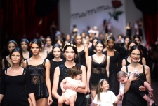 Η νέα συλλογή Dolce & Gabbana είναι εμπνευσμένη από τη μητρότητα!