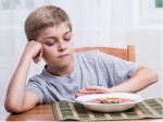 Το πιο σημαντικό πράγμα που πρέπει να κάνουμε για να μάθει το παιδί να τρώει σωστά