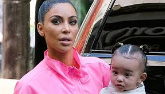 Τα παιδιά της Kim Kardashian ανακάλυψαν τα κραγιόν της -και όλες μπορούμε να ταυτιστούμε με αυτό που συνέβη!
