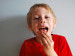 Τι γίνεται εάν το παιδί καταπιεί ένα δόντι που κουνιόταν;