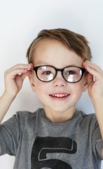Μήπως το παιδί πρέπει να βάλει γυαλιά;